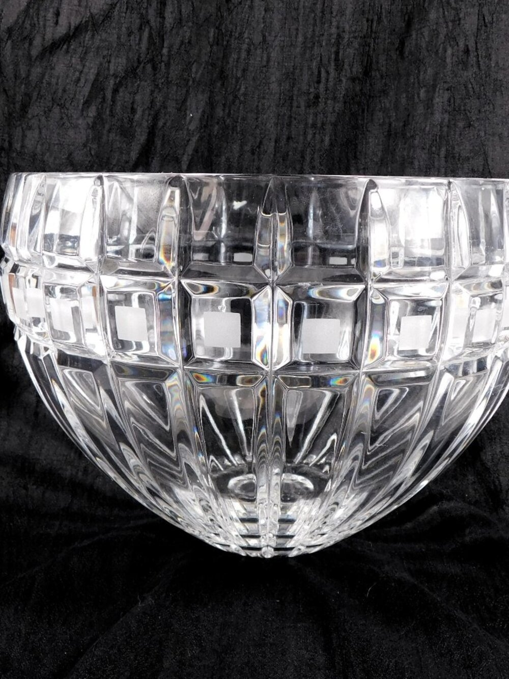 Waterford Quadrata 9 inch Round Serving Bowl # 27052